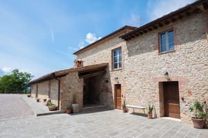 thumbnail: Exterior
