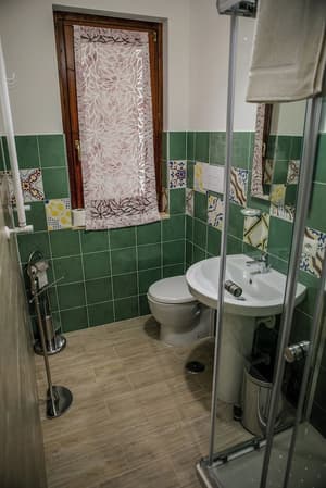 thumbnail: Bathroom