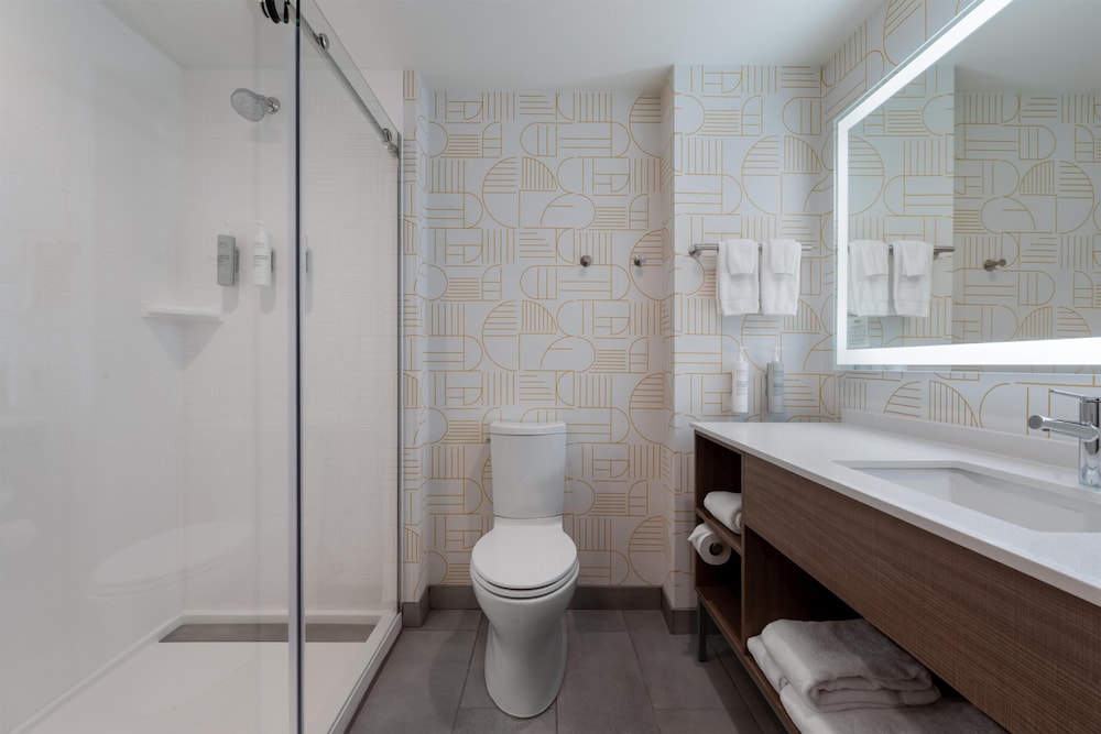 Bathroom shower