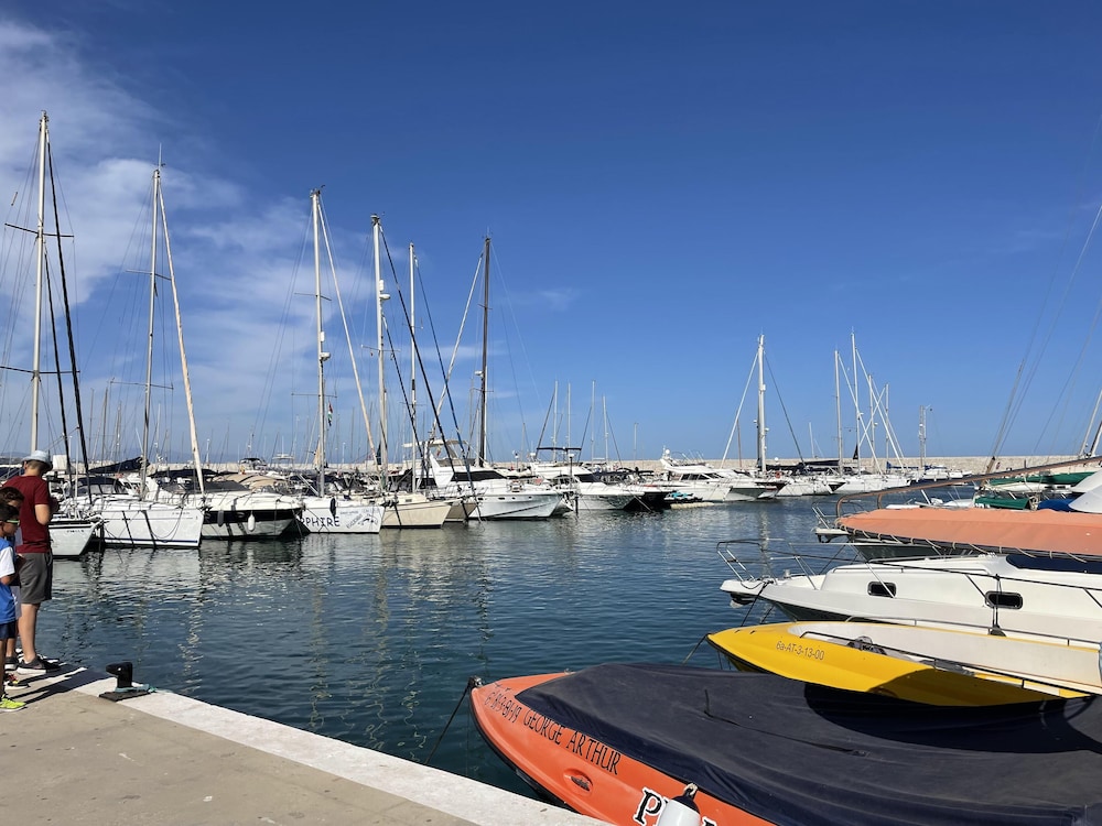 Marina