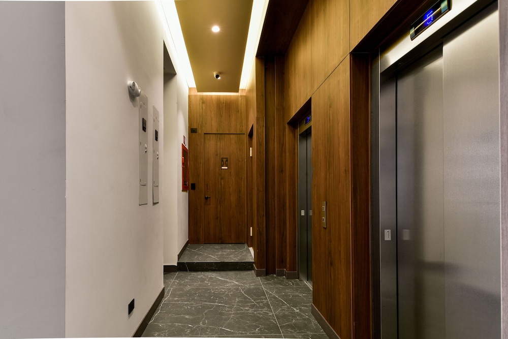 Elevator