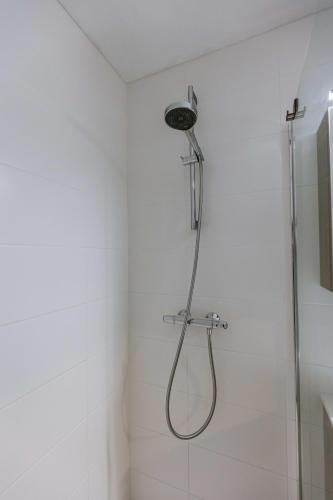 587475205.jpg