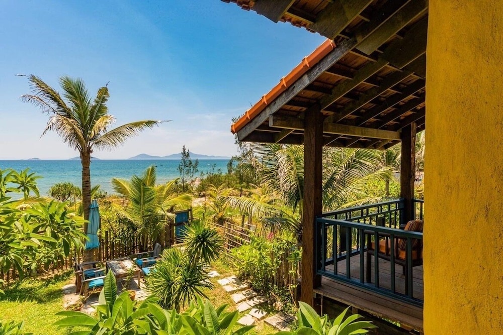 Beach/ocean view