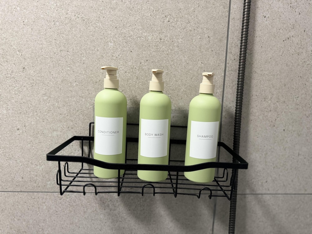 Bathroom amenities