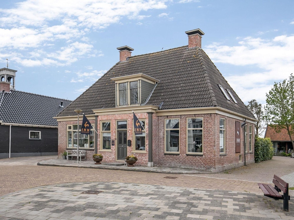 Primary image