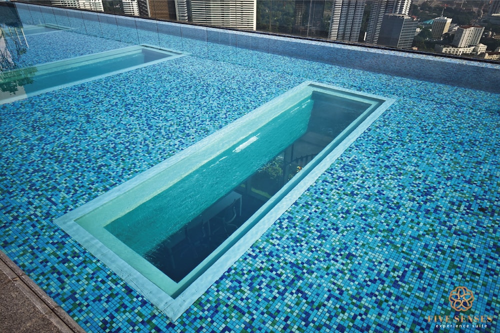 Rooftop pool