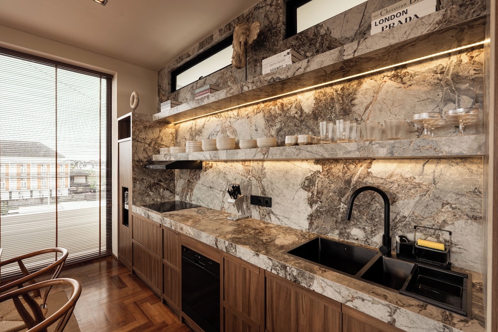 Private kitchenette
