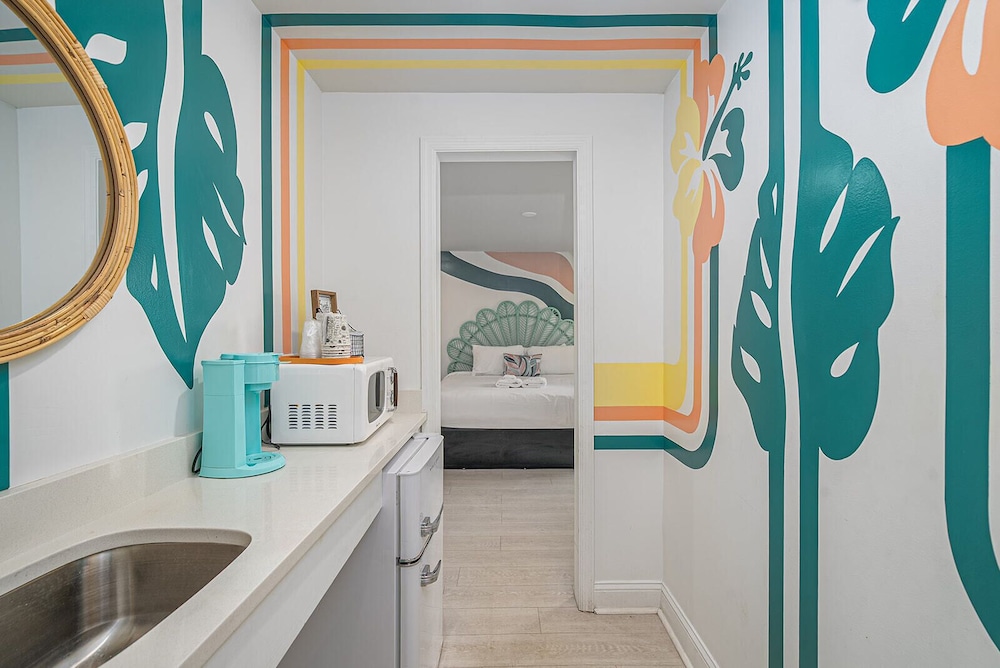Private kitchenette