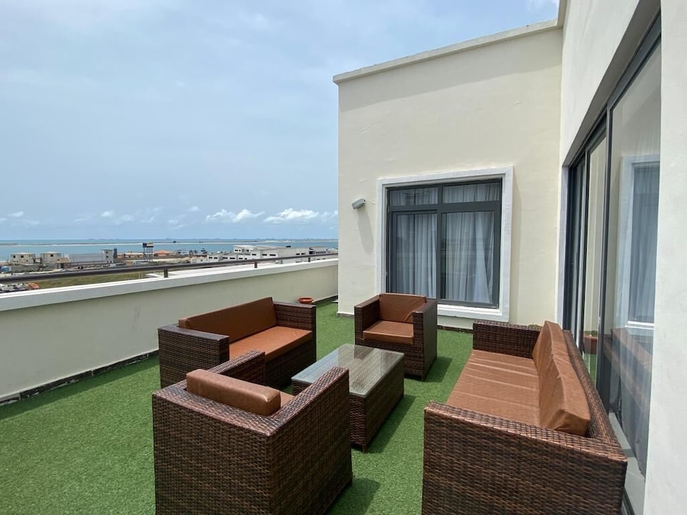 Beach/ocean view