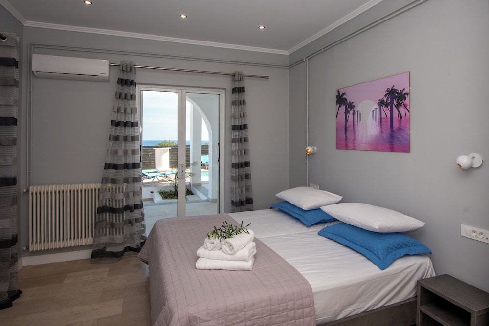 Beach/ocean view