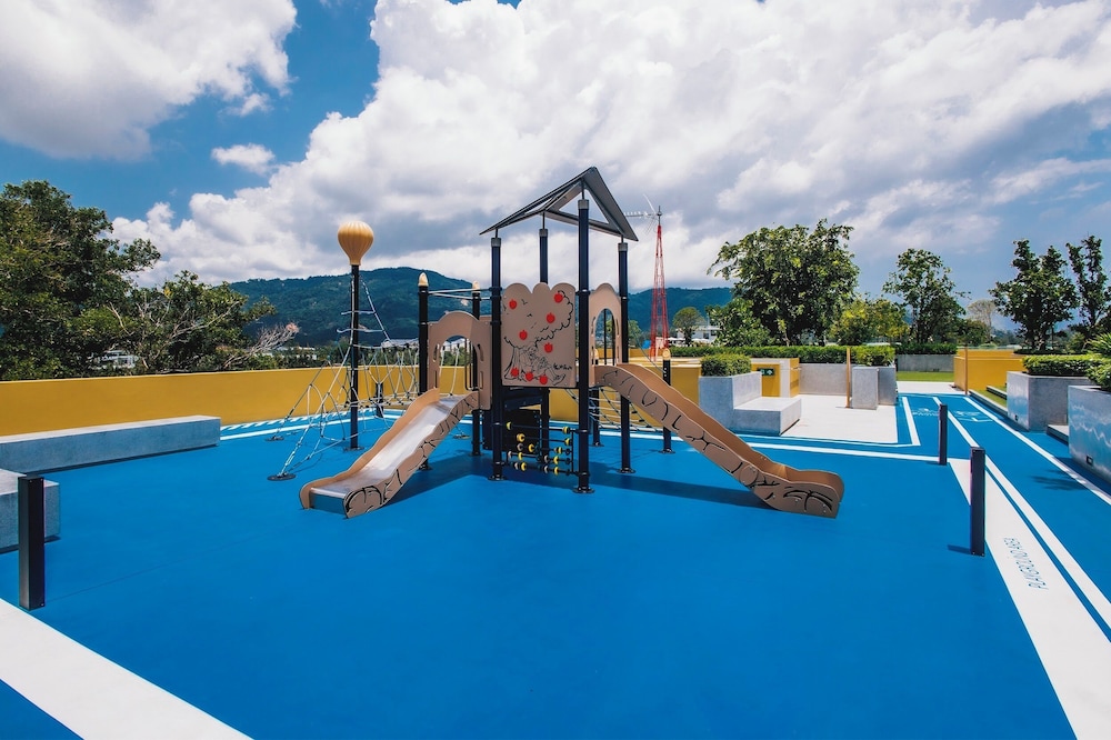 Children's play area - outdoor