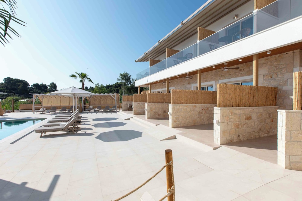 Sundeck