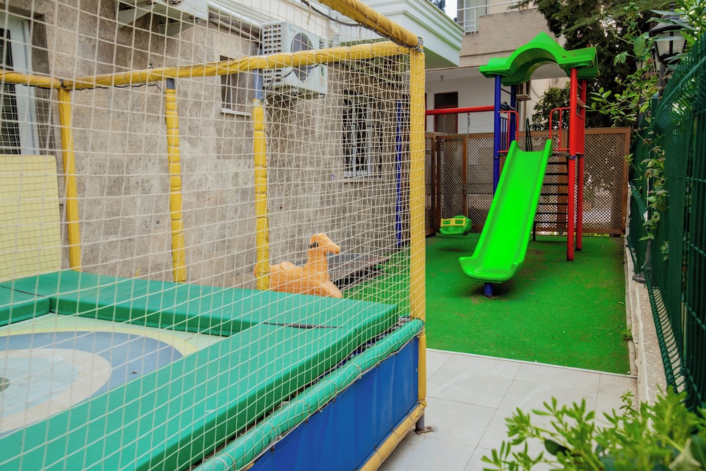 Children's play area - outdoor