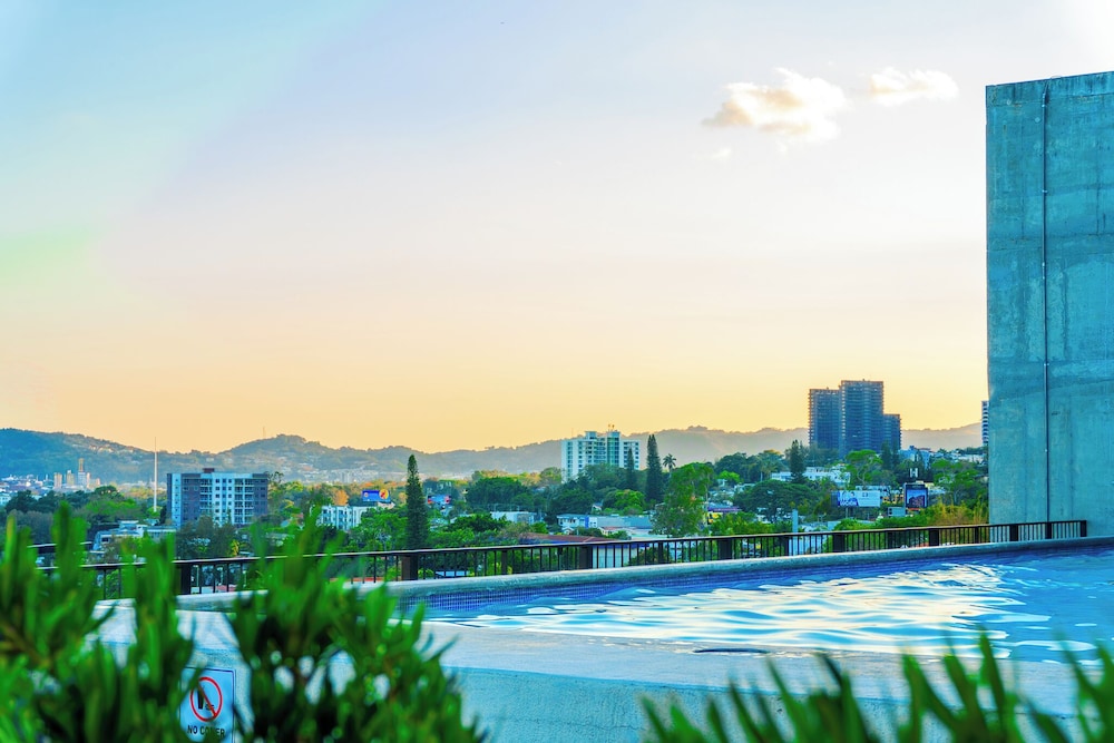 Rooftop pool