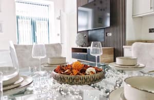 thumbnail: Dining