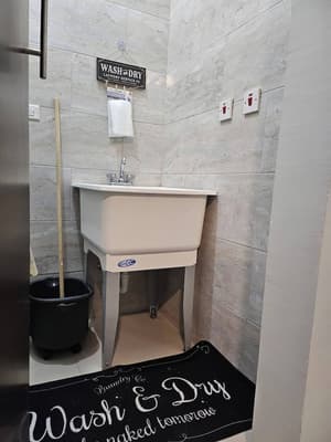 thumbnail: Bathroom