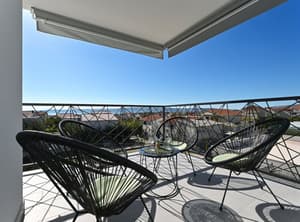 thumbnail: Balcony