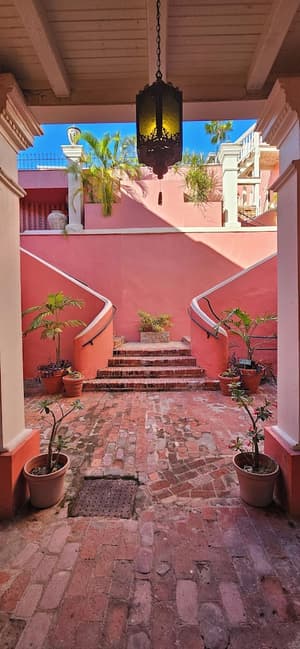 thumbnail: Exterior