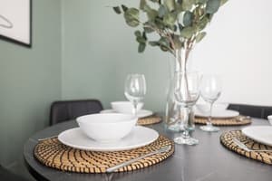 thumbnail: Dining