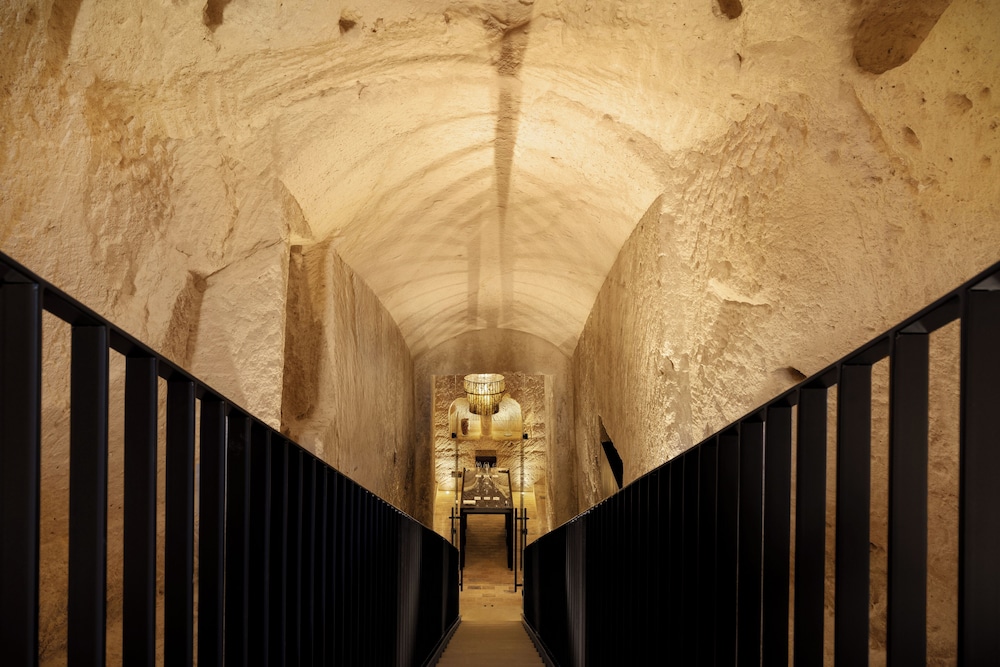 Tasting room