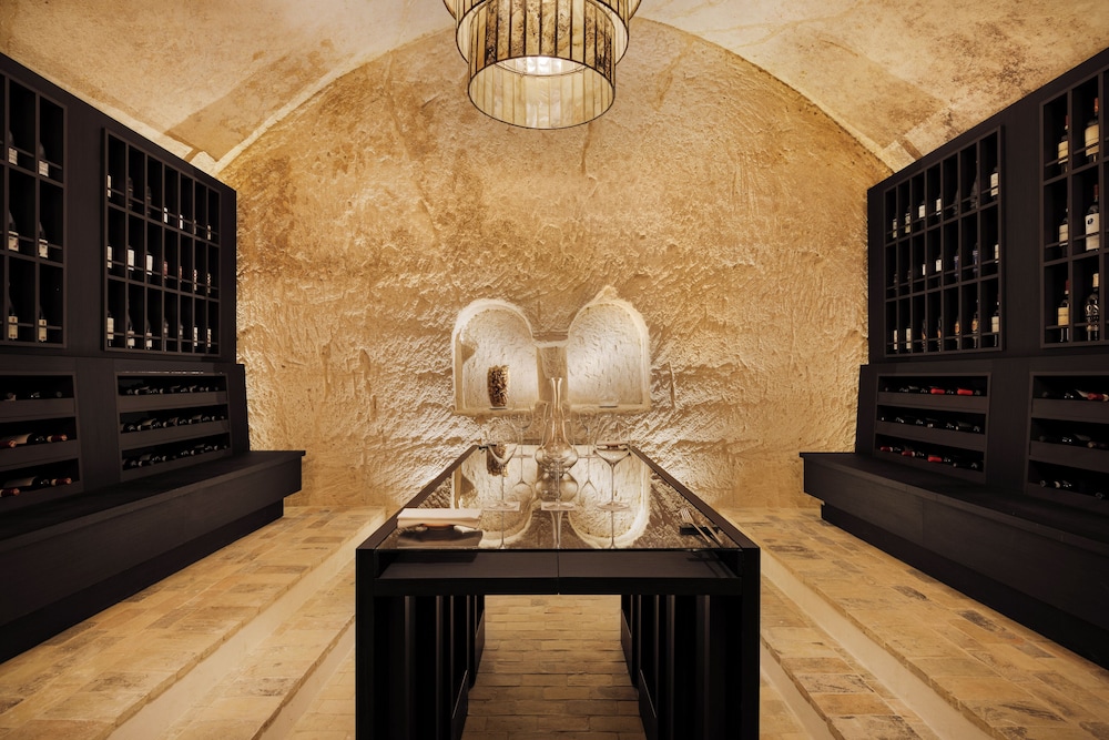 Tasting room