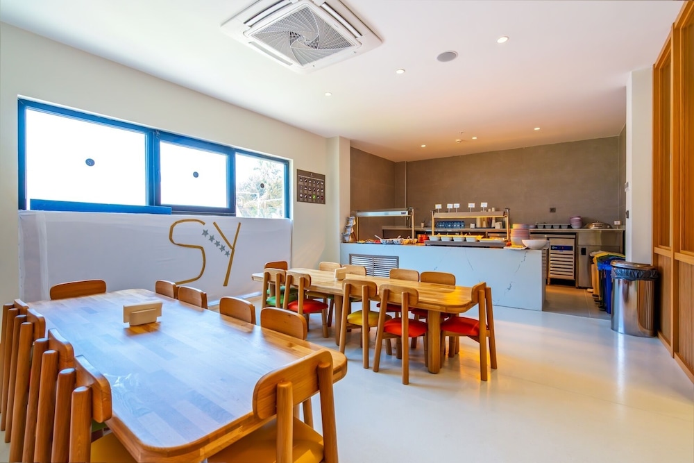 Children's theme room