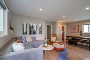 thumbnail: Living area