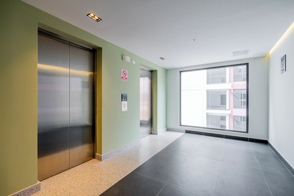 Elevator