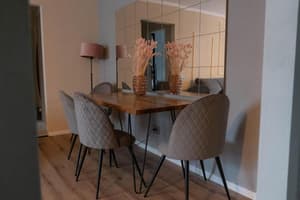 thumbnail: Dining room