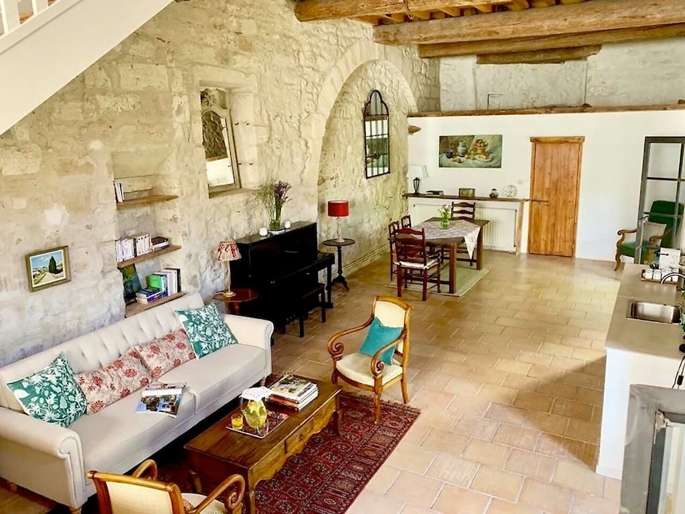 Reception hall