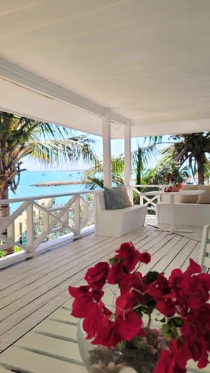 thumbnail: Balcony view