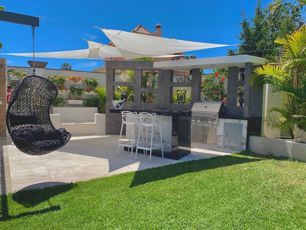 BBQ/picnic area