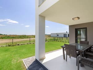 thumbnail: Exterior