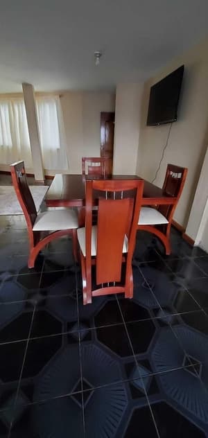 thumbnail: Dining room