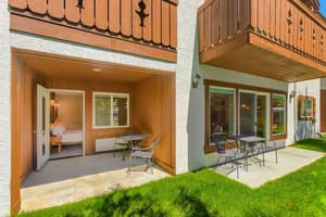 thumbnail: Front of property
