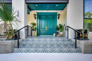 thumbnail: Interior
