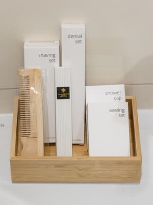 thumbnail: Bathroom amenities