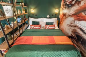 thumbnail: Room
