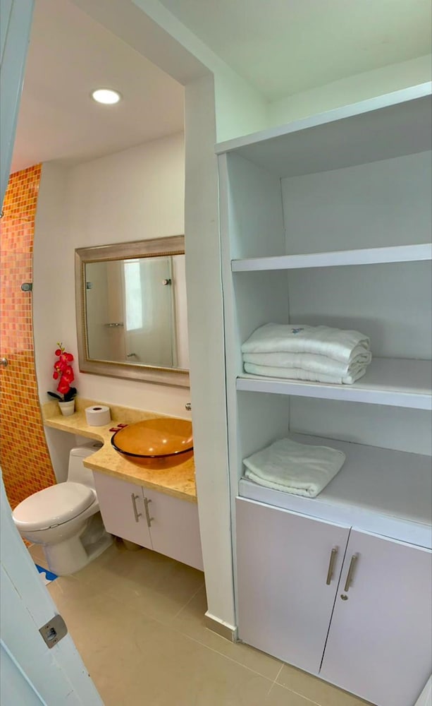 Bathroom amenities