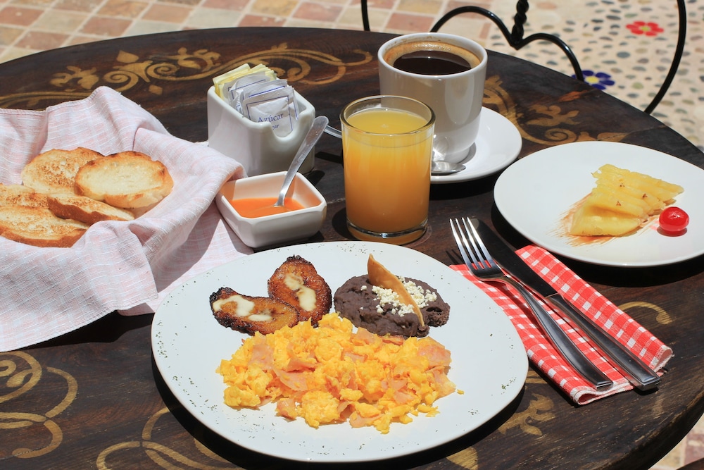 Breakfast meal