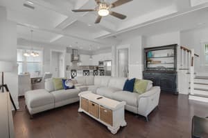 thumbnail: Living area