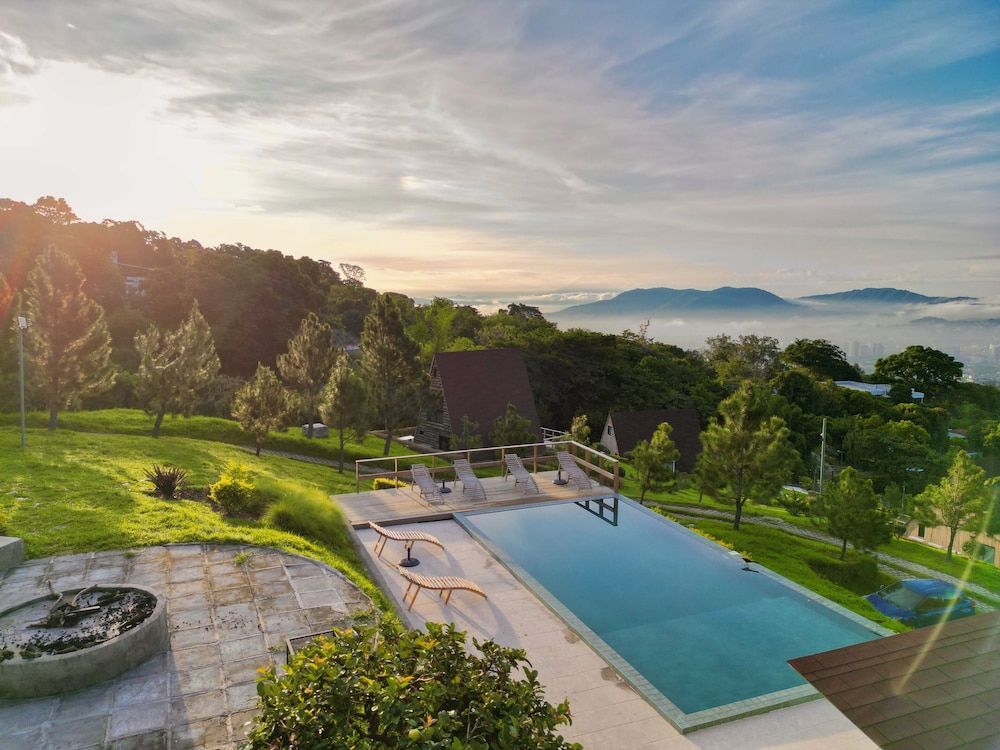 Infinity pool