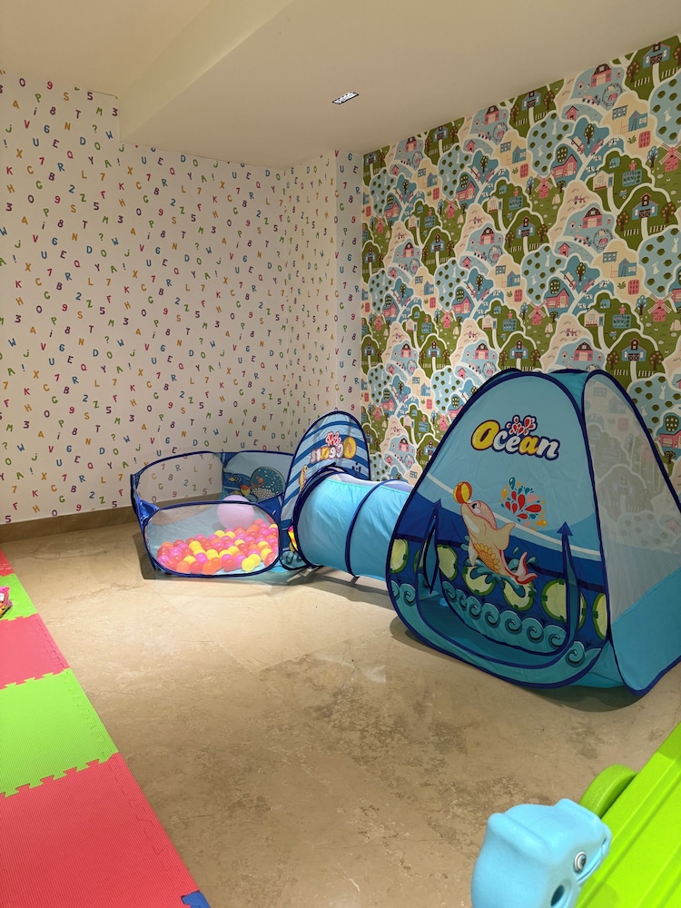 Children's play area - indoor