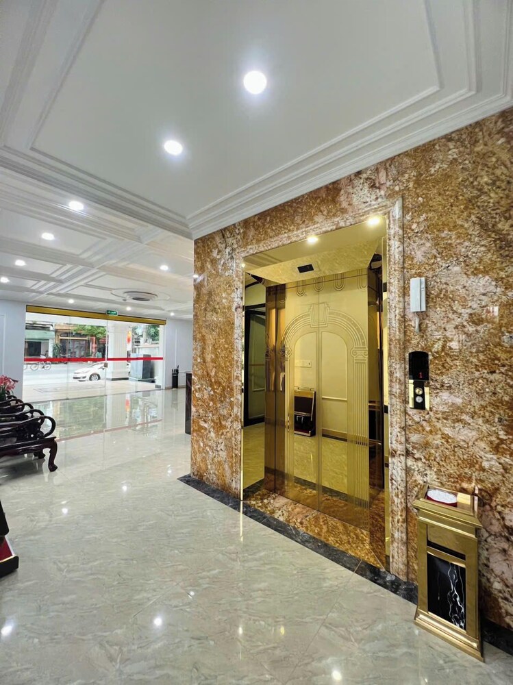 Elevator