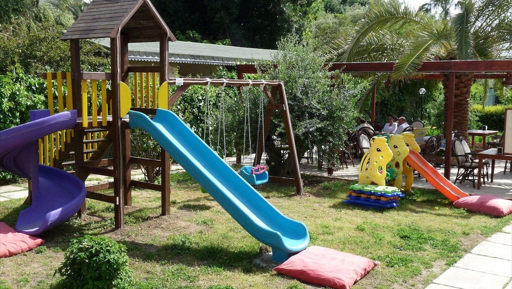 Children's play area - outdoor
