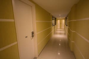 thumbnail: Hallway