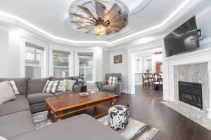 4 BDR Lake Geneva Estate Across From Beach!