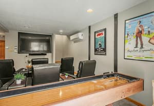 thumbnail: Interior