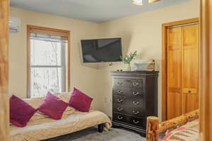 thumbnail: Interior