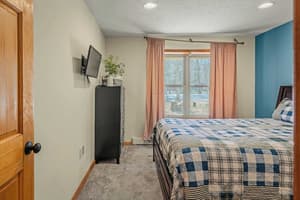 thumbnail: Interior